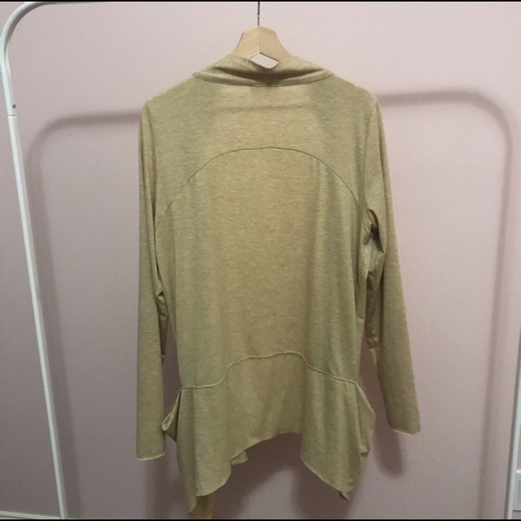 Rachel Parcell everyday cardigan sz SM NWOT - Picture 2 of 3